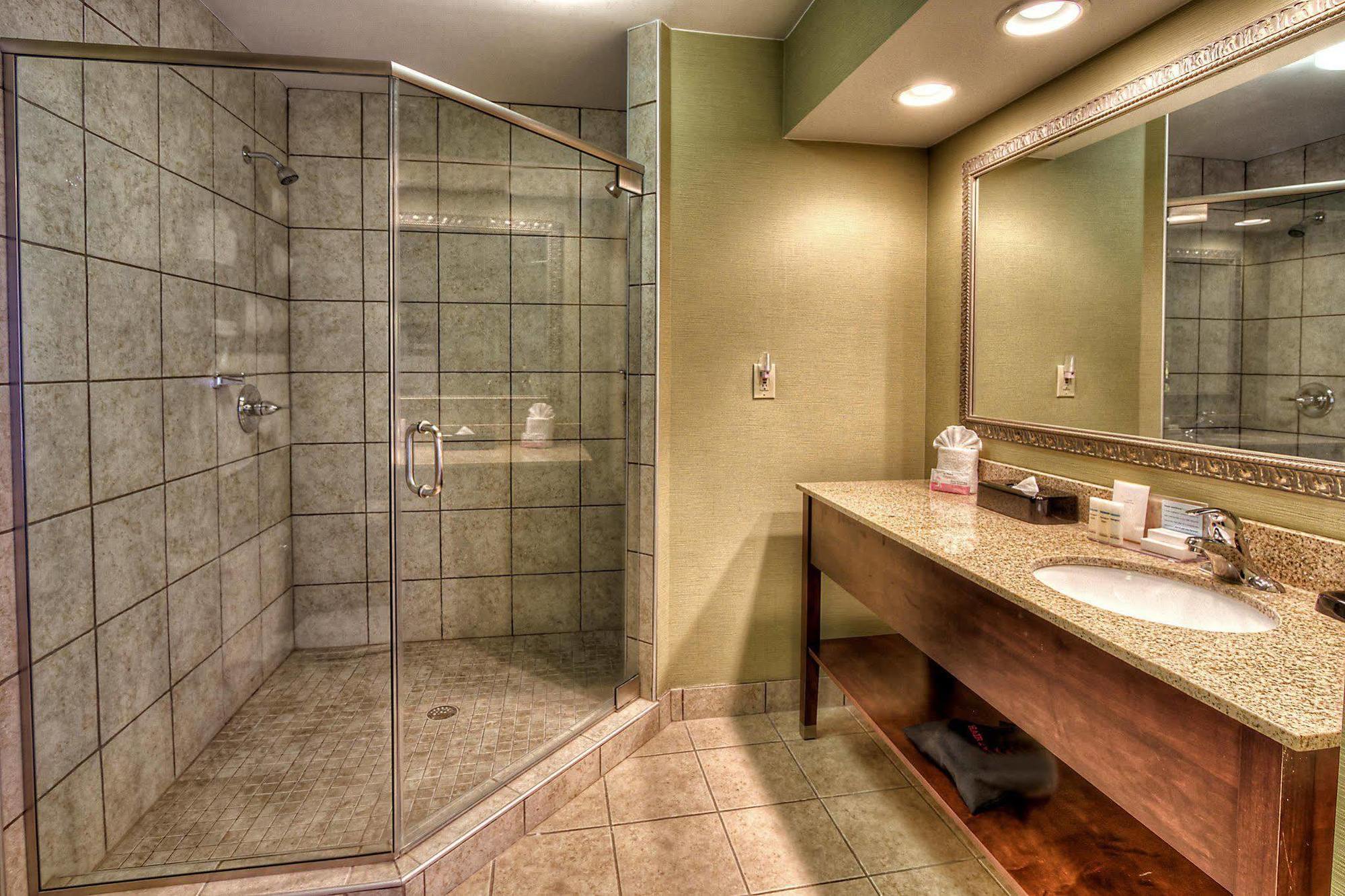 Hampton Hotel 3*